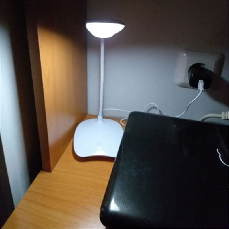 Luminária de Mesa para Estudo (Dobrável/LED)